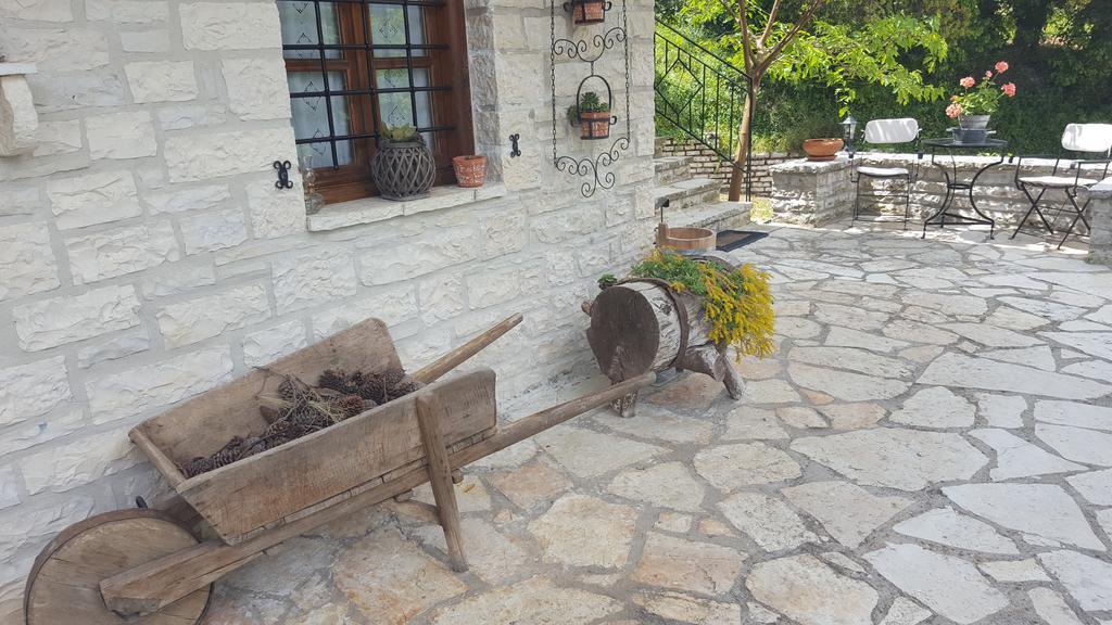 Traditional Guesthouse Marousio Rodavgi Exterior foto